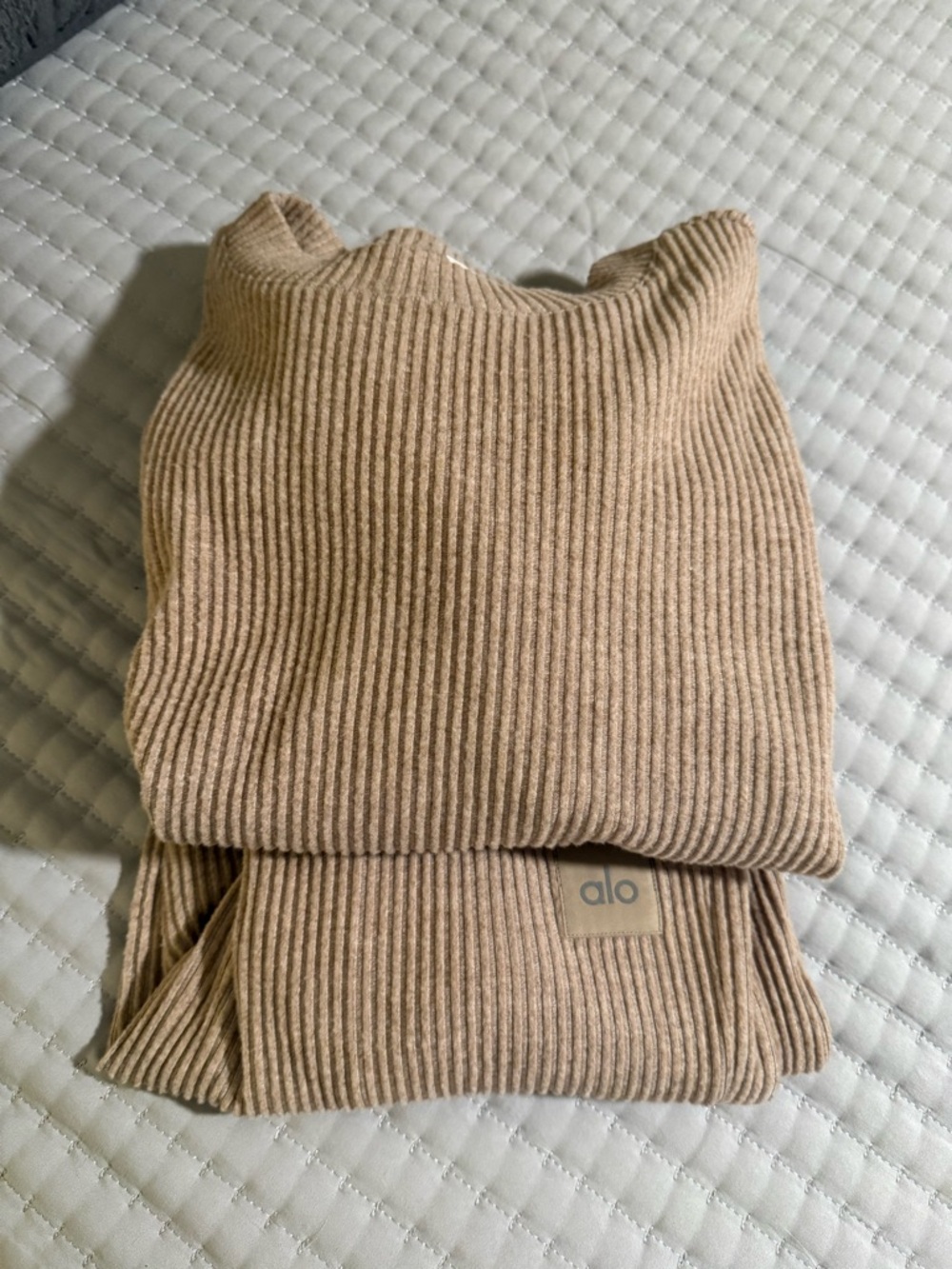 ALO Muse set size small - Picture 7 of 9